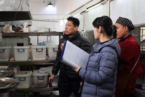 济南应用技术学校为保证学生安全饮食开展餐厅大检查活动